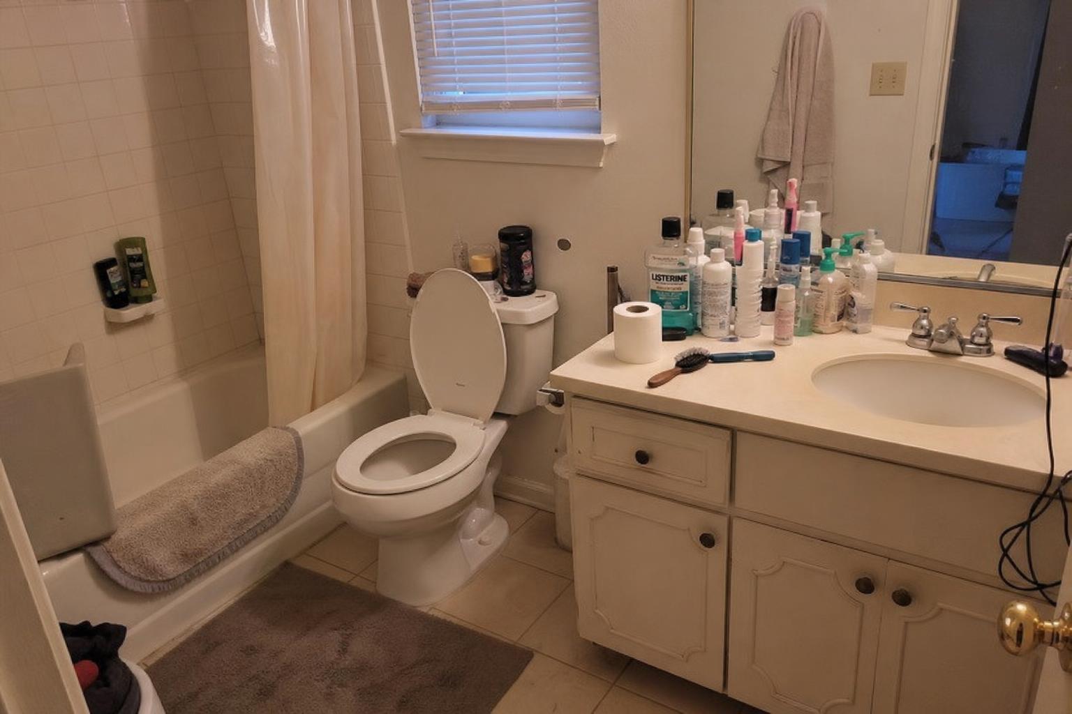 Bathroom — original