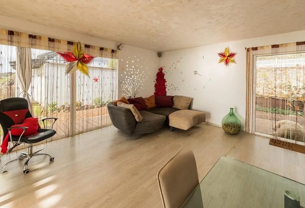 Living room interior — original